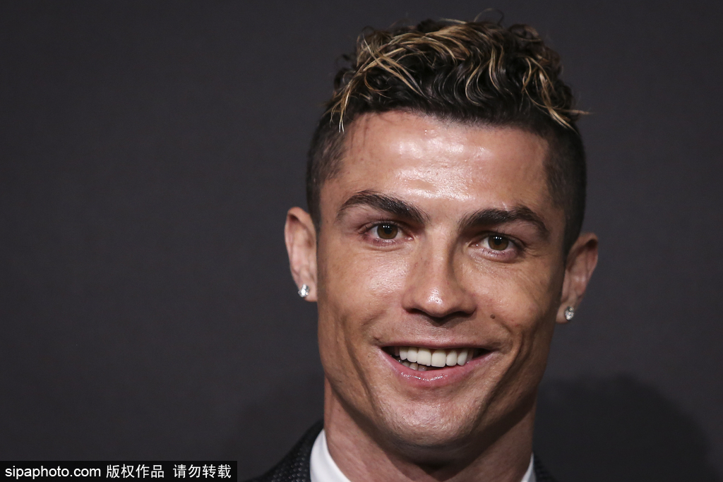 李昊身高1米87 扑救是本职