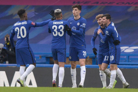 《旋转音律》限时“0元购”！V家梦幻联动、海量福利活动同步上线