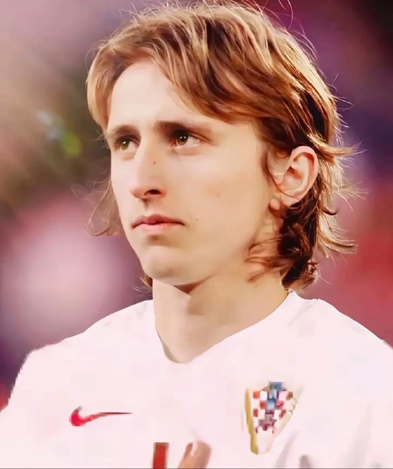 库里28分钟高效砍下27分 助勇士客场力克篮网