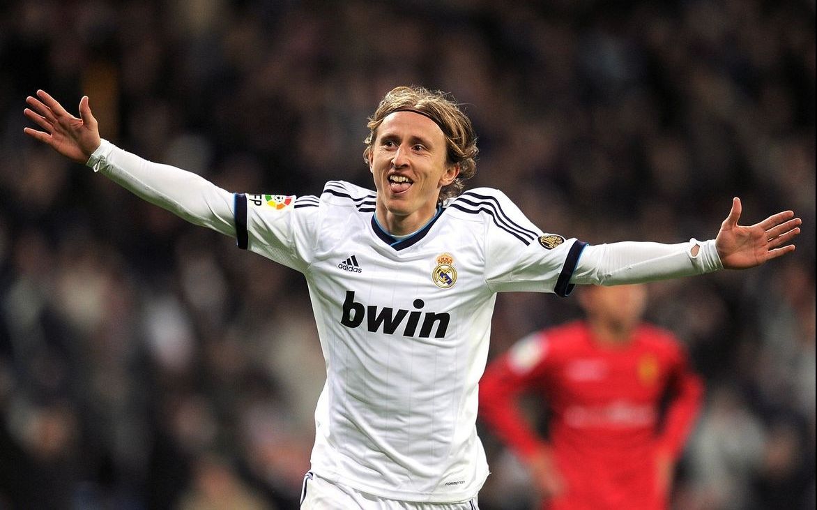 场均21+3！顶级3D！3换1！湖人出手吧，别犹豫了！